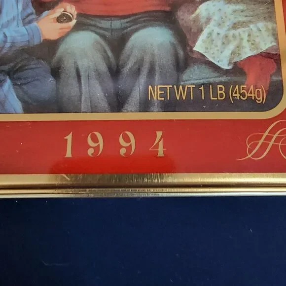 Vintage 1994 Oreo Unlock the Magic Holiday Tin Grandfather Remembers Empty - Picture 2 of 5